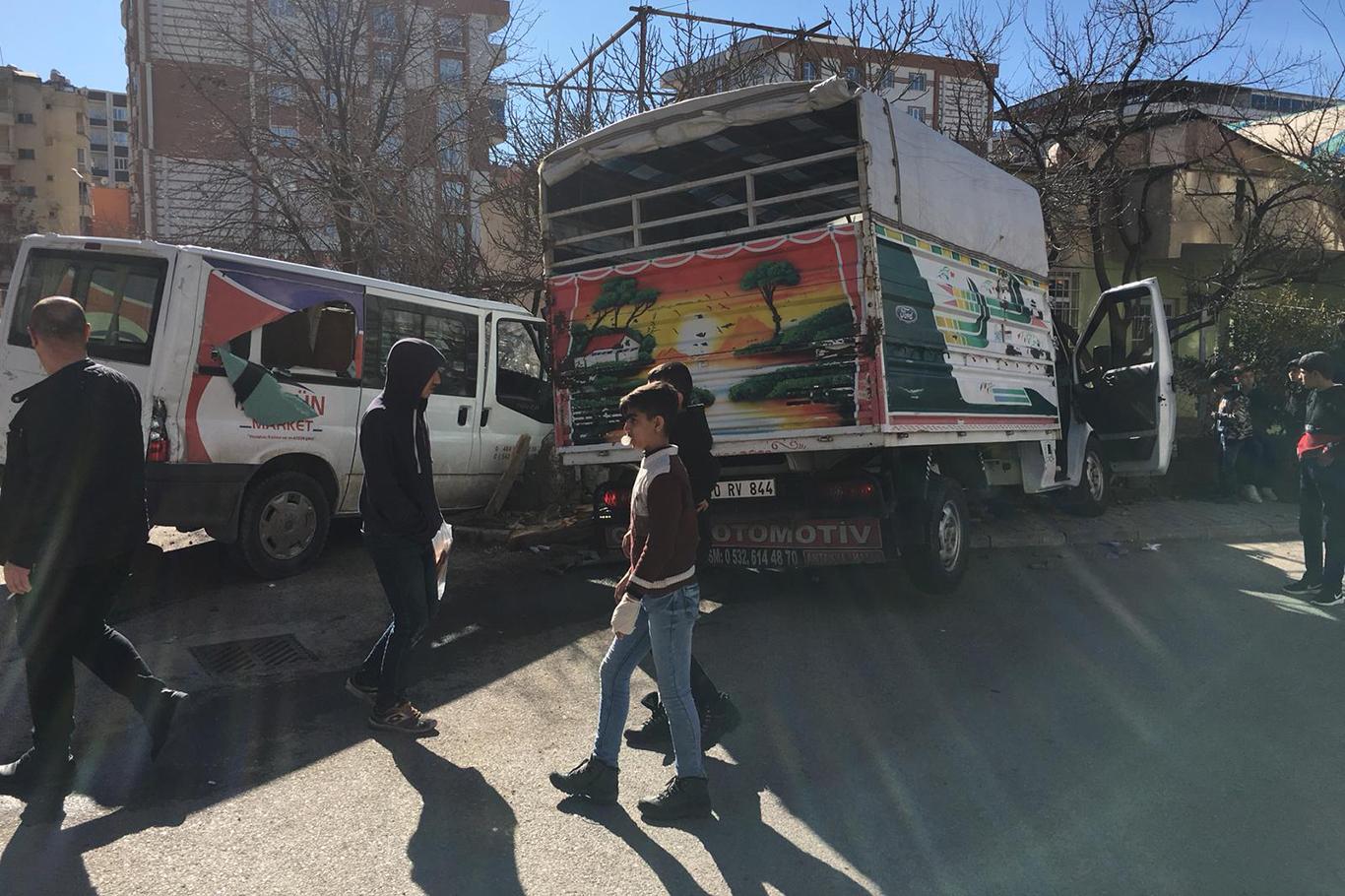 Siirt'te trafik kazası: 3 yaralı